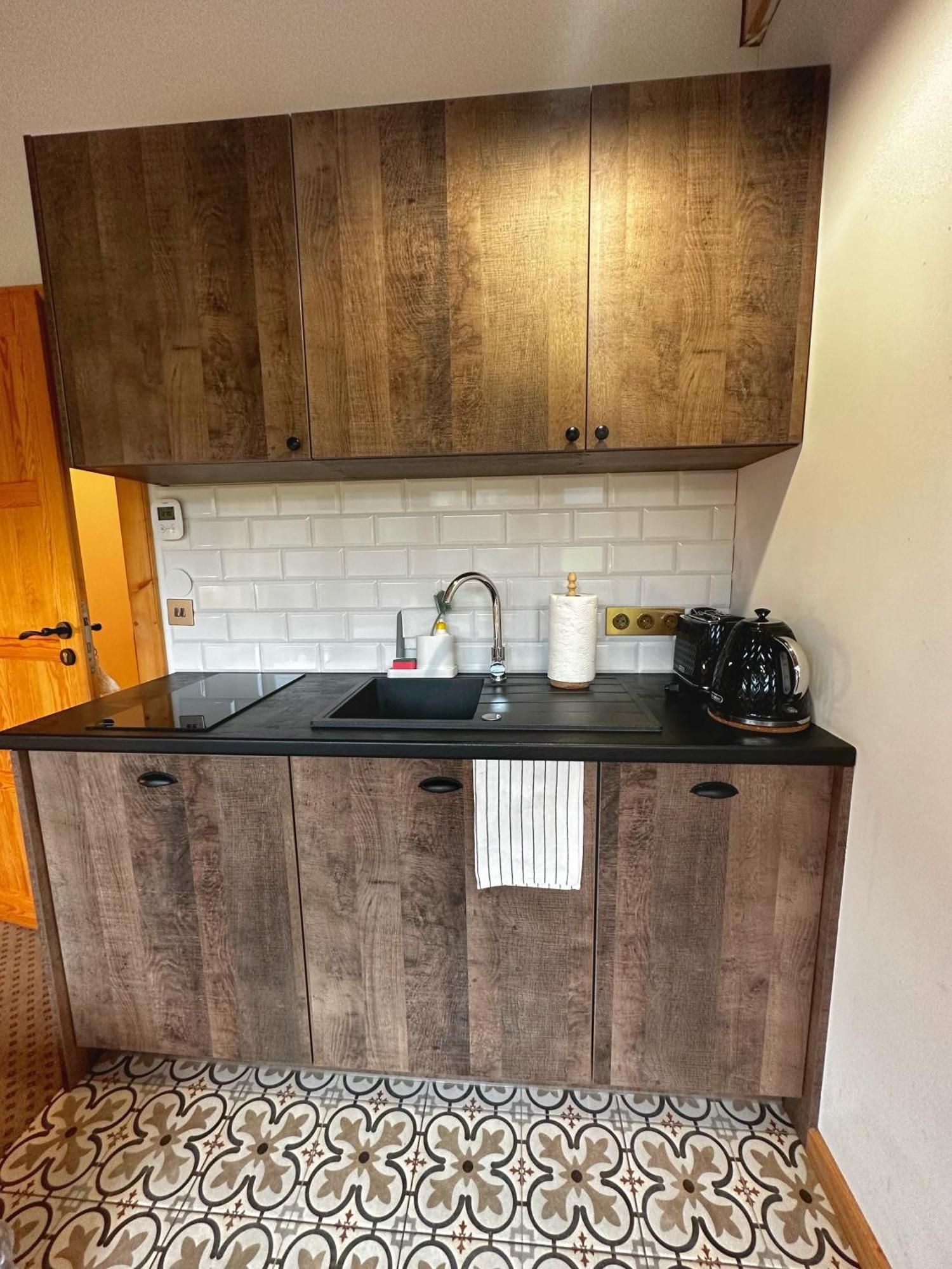 Dziejba Lesna Apartamenty &Spa - Piekne I Nowe Apartamenty I Domek, Sauna I Jacuzzi - W Cenie I Na Wylacznosc, 1 Km Od Stoku 야보르키 객실 사진